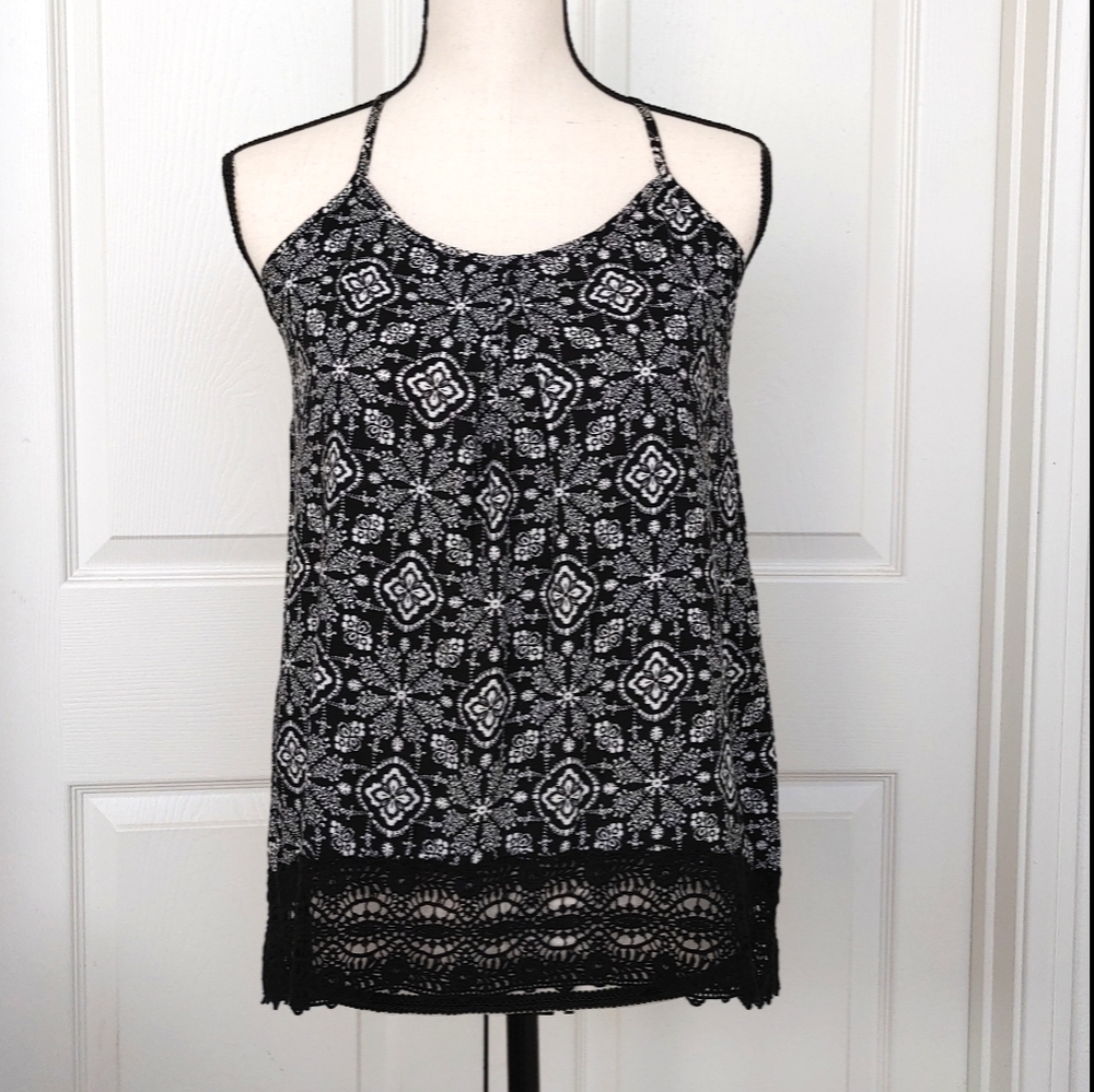 Women's Medallion Crochet Lace Tank